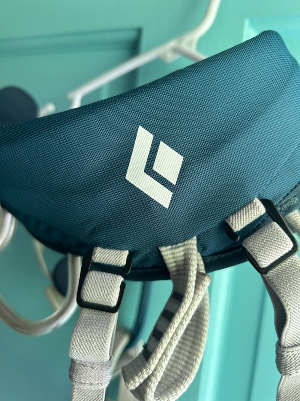 Women’s XS Black Diamond Climbing Harness in Teal and Gray - Picture 4 of 5